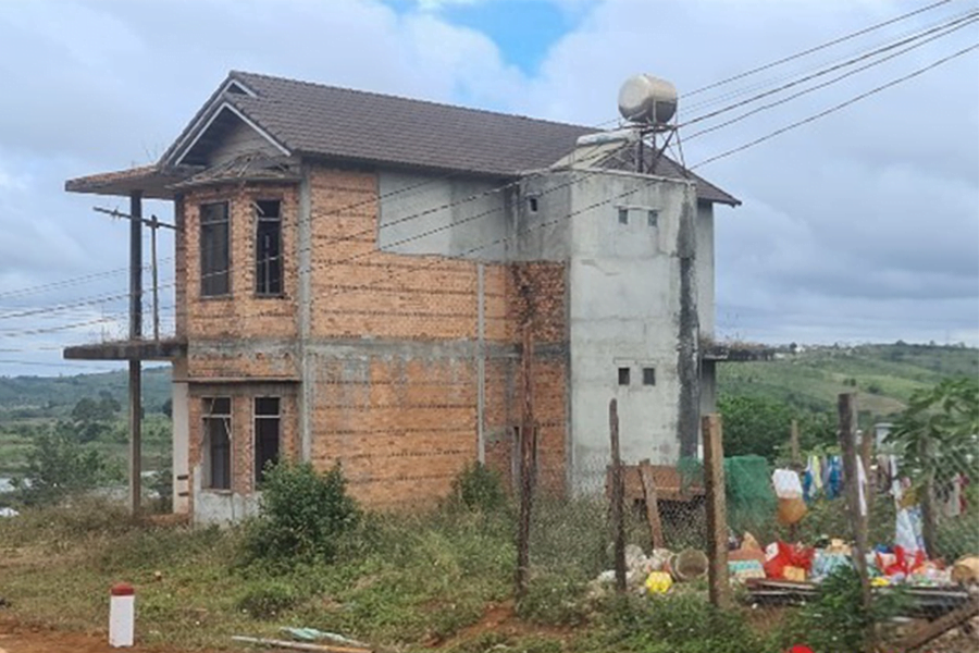 Xã giàu nhất nước, dân làng sắm 300 ô tô chạy chật đường, giờ hoang tàn ảm đạm