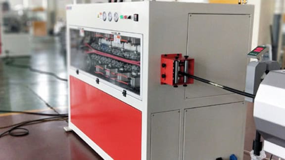 May-san-xuat-ong-LDPE