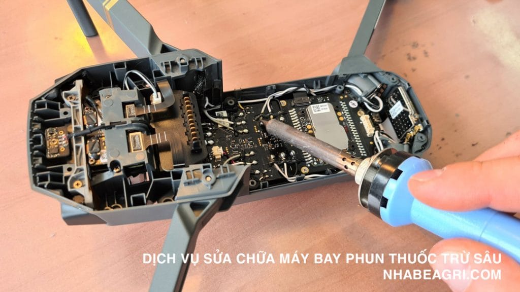 Dịch Vụ Sửa Chữa Máy Bay Phun Thuốc Trừ Sâu 26 Dich-vu-sua-chua-may-bay-phun-thuoc-tru-sau