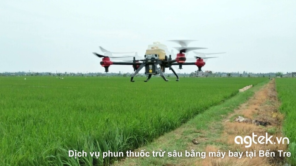 Dịch vụ phun thuốc trừ sâu bằng máy bay tại Bến Tre