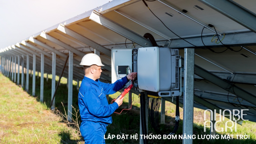 Hướng dẫn lắp đặt tấm pin năng lượng mặt trời 3 Lap dat he thong bom nang luong mat troi