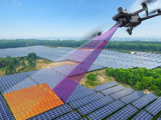Ứng dụng drone trong quản lý trang trại điện năng lượng mặt trời