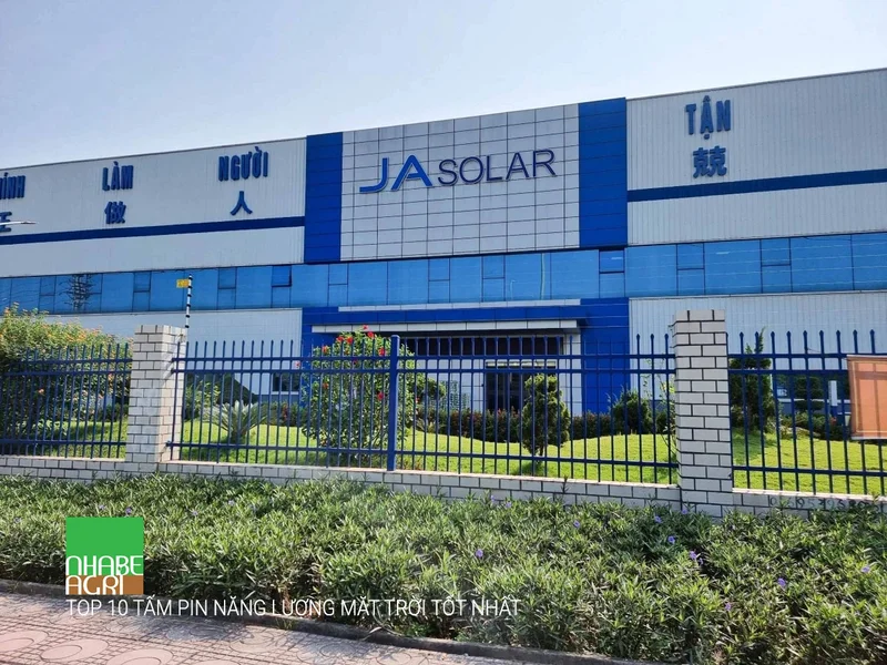 Review Chi Tiết Top 10 Tấm Pin Năng Lượng Mặt Trời Tốt Nhất 2025 6 ja solar top 10 Tấm Pin Năng Lượng Mặt Trời Tốt Nhất