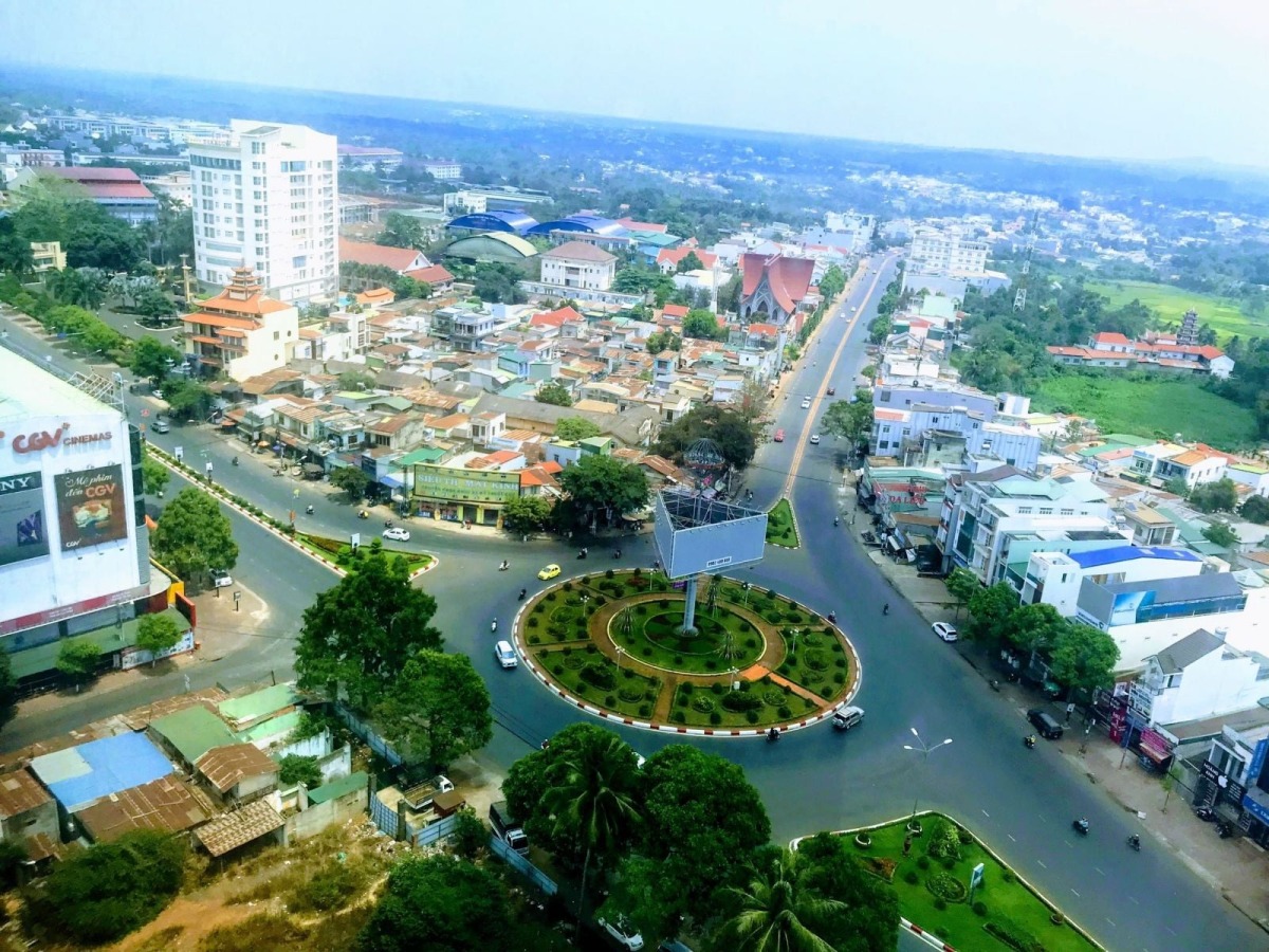 Đăk Lăk là tỉnh nằm ở trung tâm khu vực Tây Nguyên nước ta