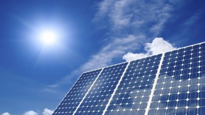 Pin lưu trữ chiếm phần lớn chi phí hệ thống điện mặt trời