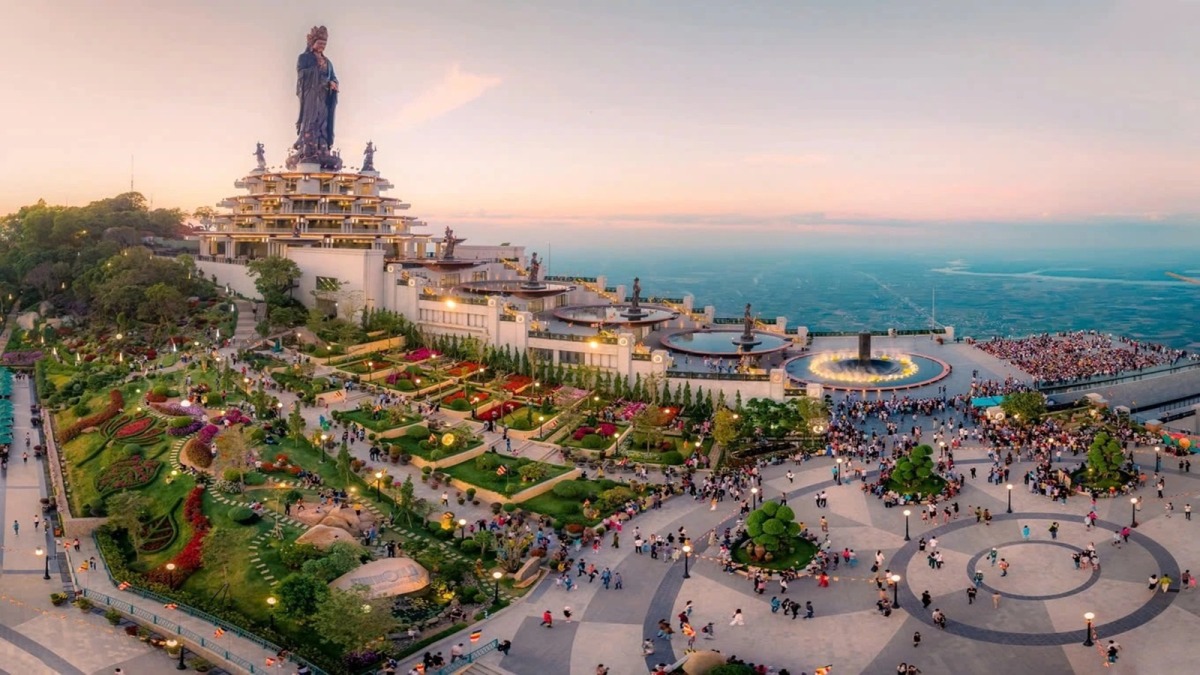 Địa chỉ mua tấm pin năng lượng tại Tây Ninh