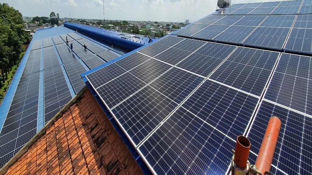 Hệ thống điện năng lượng mặt trời tại Hưng Yên giảm thiểu đáng kể chi phí