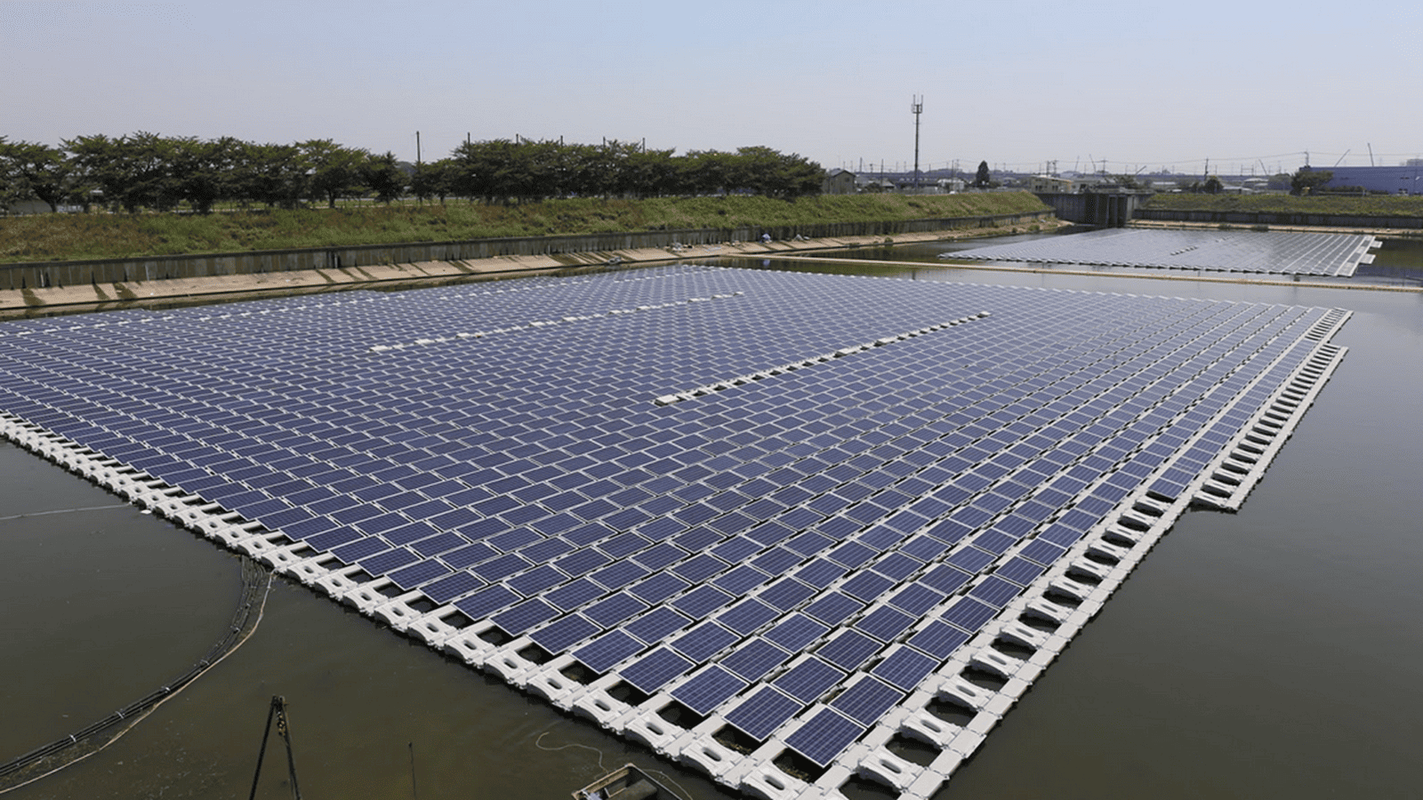 Dịch vụ lắp đặt hệ thống điện năng lượng mặt trời tại Khánh Hòa 2 Ứng dụng hệ thống điện năng lượng mặt trời tại Khánh Hòa trong nuôi trồng thủy hải sản