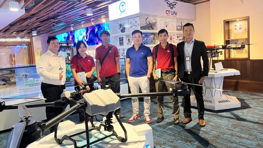 May-bay-nong-nghiep-CT-UAV