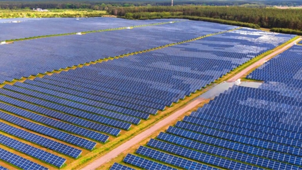 Khám phá 10 hệ thống điện mặt trời lớn nhất toàn cầu 9 Top 10 hệ thống điện mặt trời lớn nhất toàn cầu