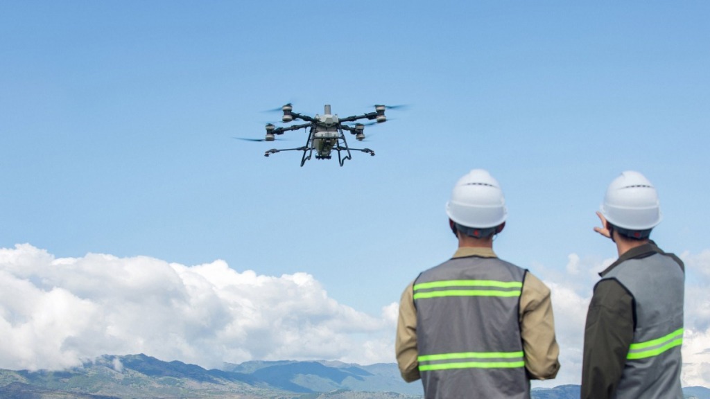 Tưới nước cho cây bí đỏ - bạn đã tưới đúng cách chưa? 12 Hướng dẫn đào tạo cấp giấy phép điều khiển phương tiện bay