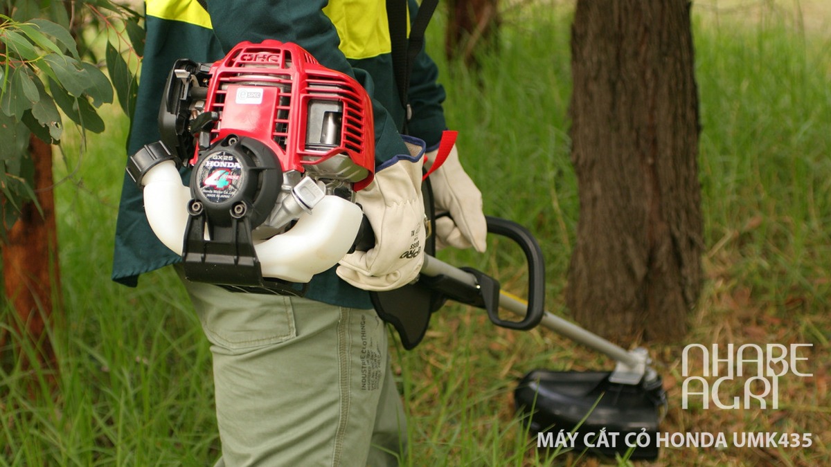 MÁY CẮT CỎ HONDA UMK435
