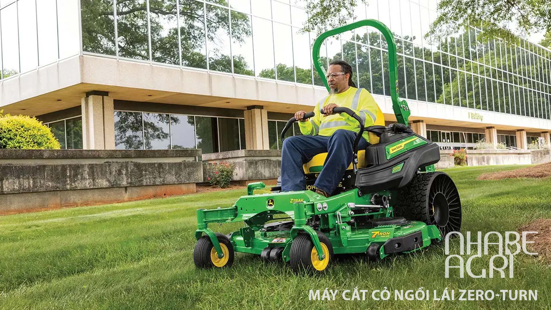 Máy cắt cỏ ngồi lái Zero-Turn