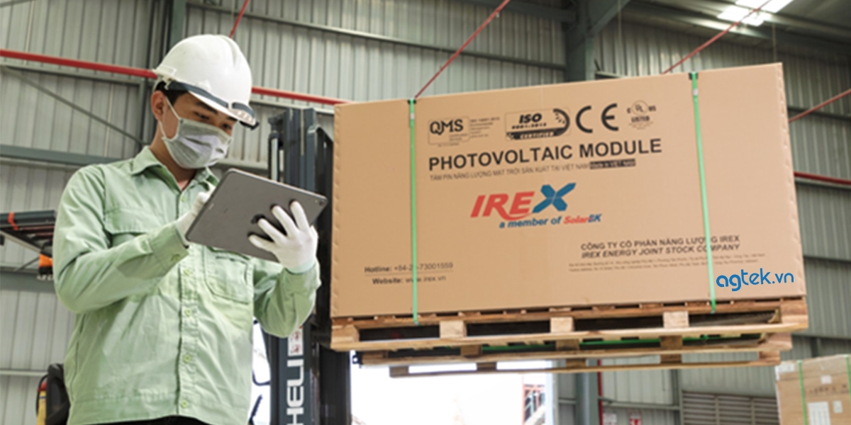 Tấm Pin Năng Lượng Mặt Trời IREX: Bước Nhảy Vọt Công Nghệ N-Type TOPCon Cho Nông Nghiệp Việt 1 Tấm pin năng lượng mặt trời Irex tại nhà máy.jpg