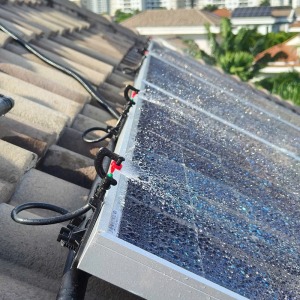 Béc rửa tấm pin năng lượng mặt trời